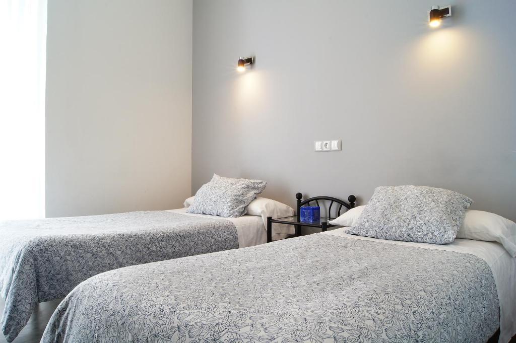 Hostal Cibeles Madrid Exterior foto